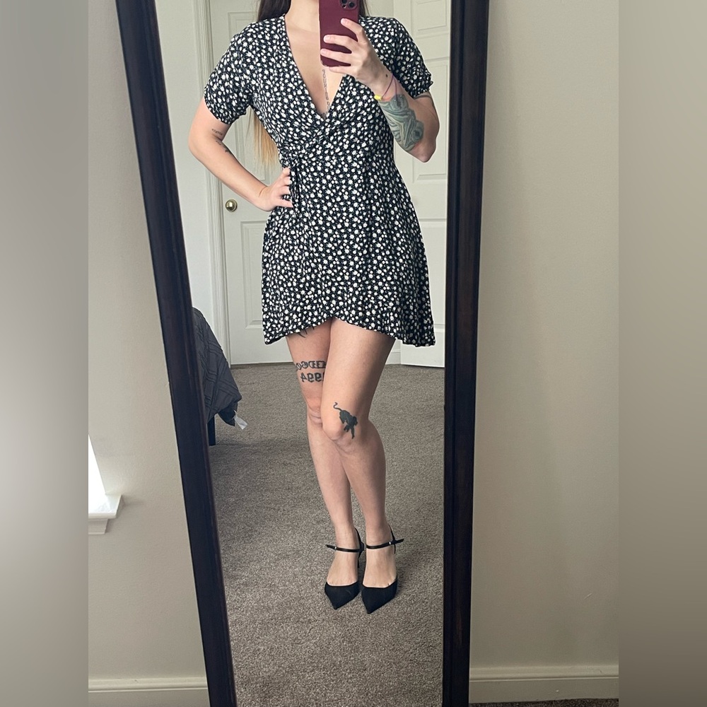 Black and White Floral Women's Dress